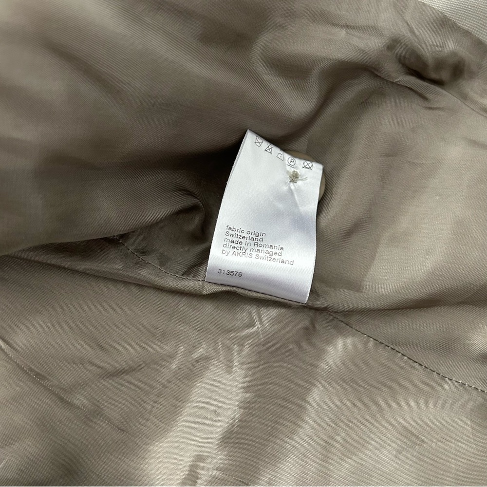 Akris Punto Collarless Blazer - Picture 9 of 9